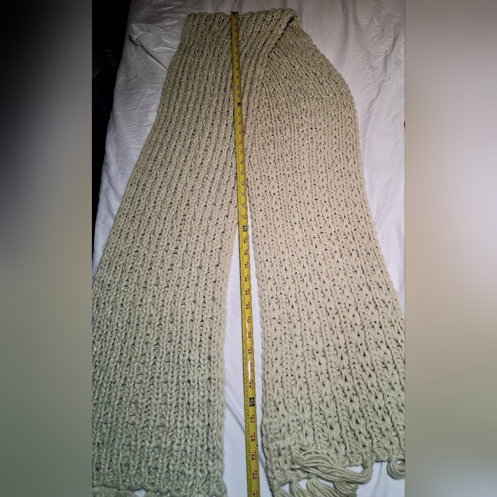 Universal Thread Knitted Crocheted Off-White Warm… - image 4